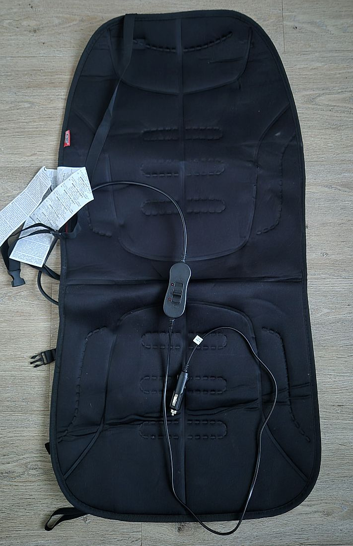 VYHŘÍVANÁ PODLOŽKA DO AUTA - 2