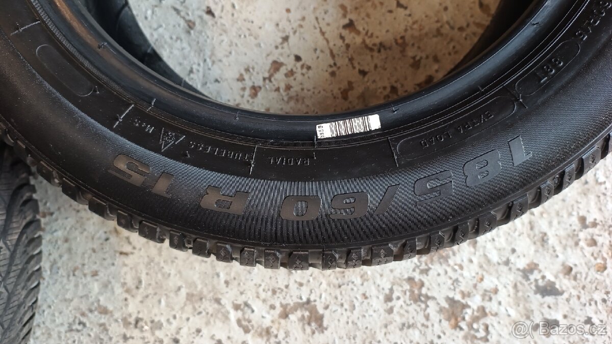Zimní pneu 185/60 R15 - 2
