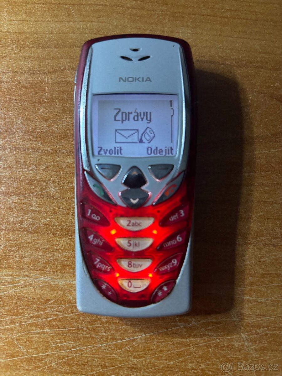 Nokia 8310 - 2