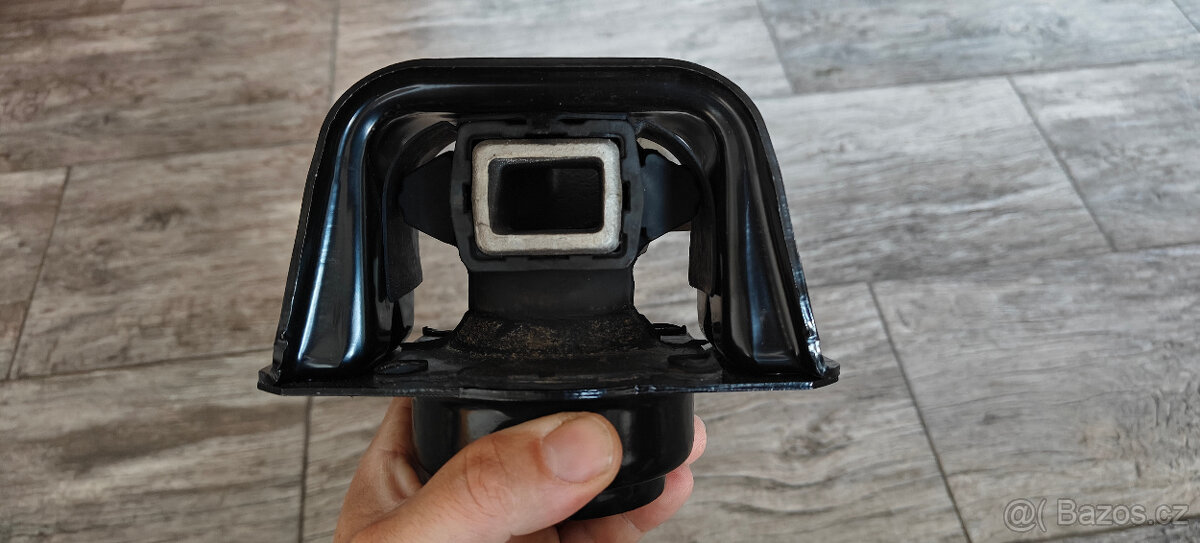 Držák motoru-silent blok - 2