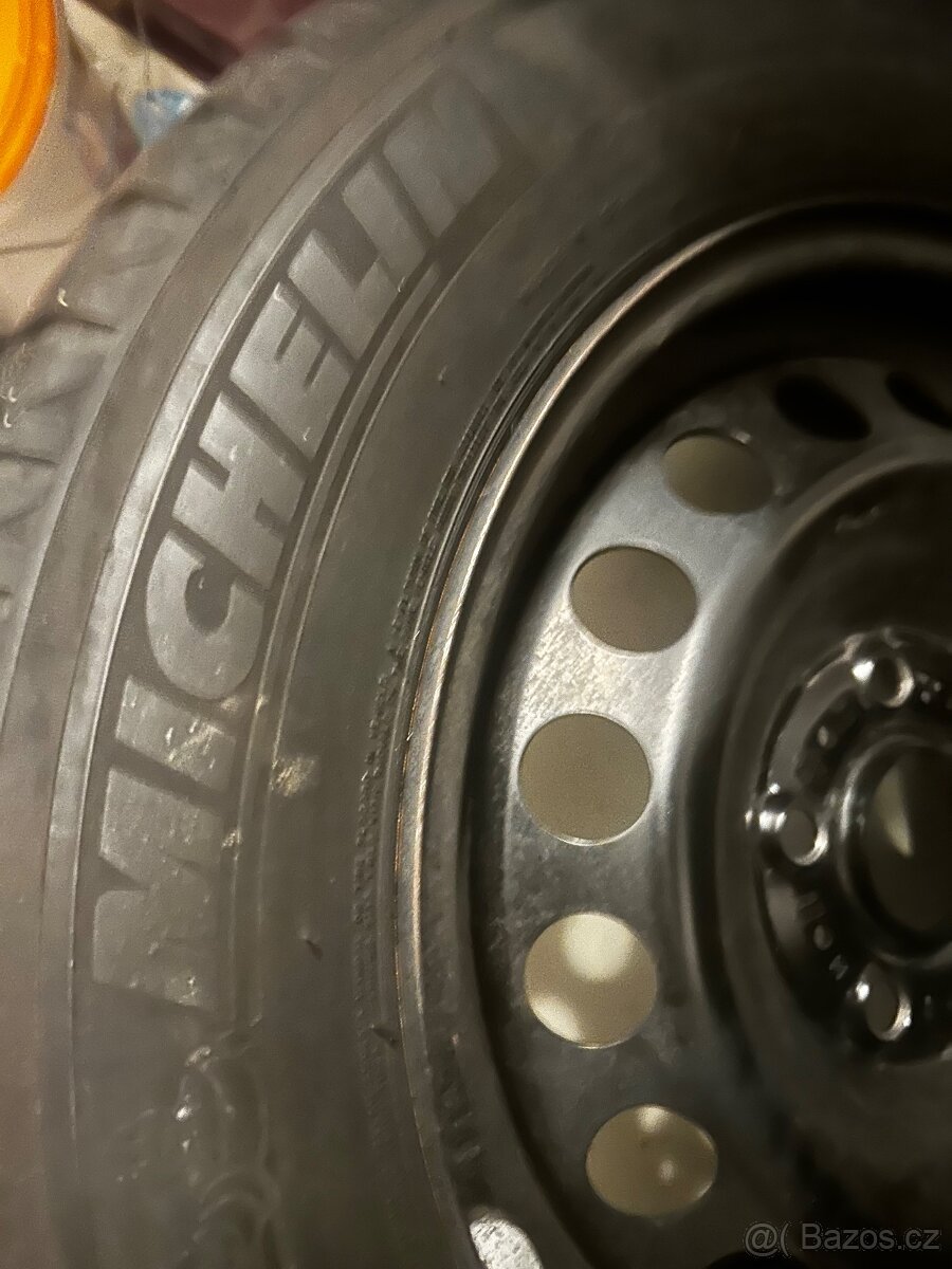 Škoda Octavia 2 letní komplet.kolo - 2