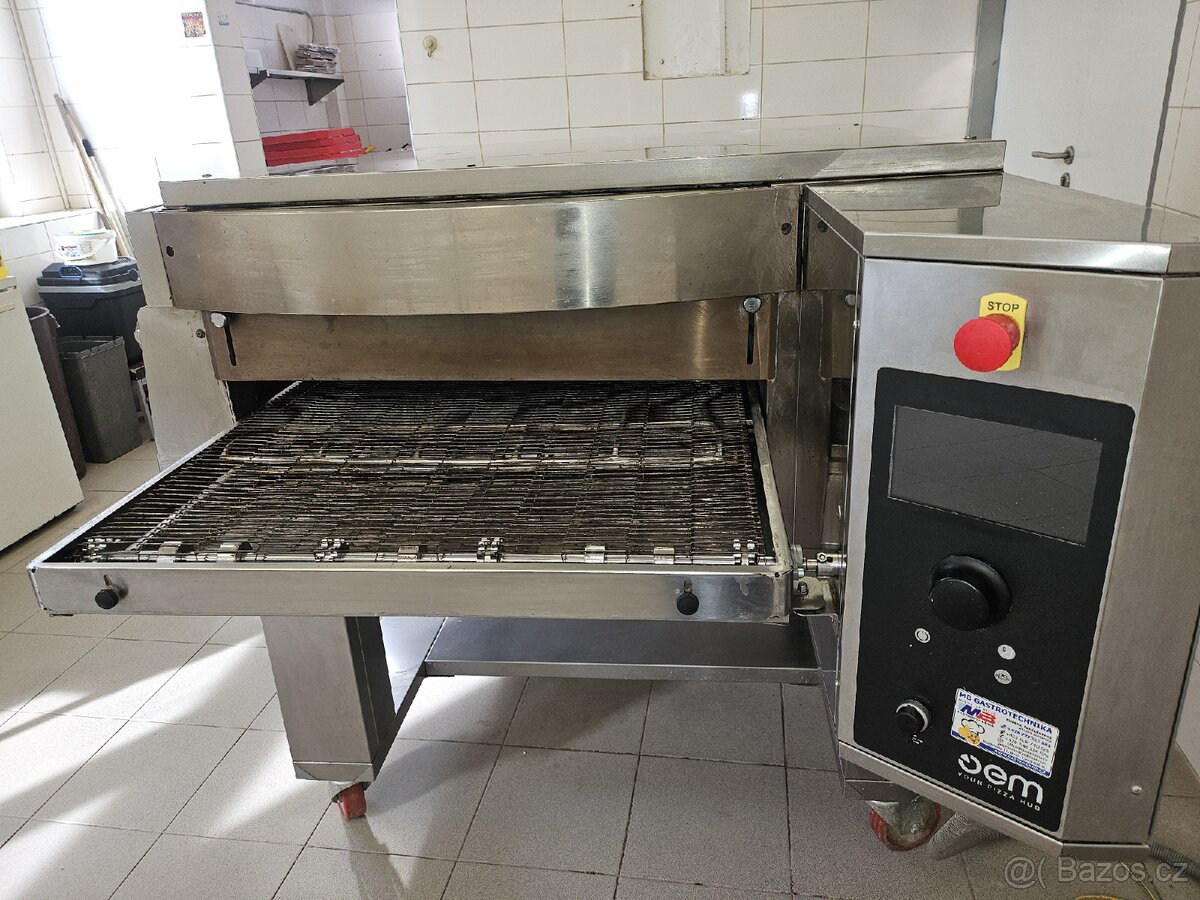 Pizza pec průchozí - 2