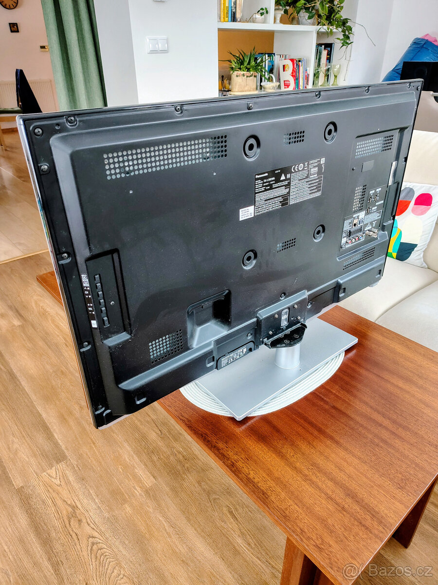 Televize Panasonic - SmartVIERA 99 cm (39") - 2