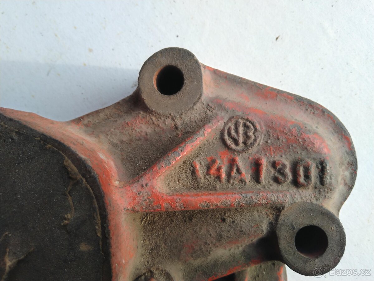 Vodná pumpa pre DT-75/TDT-55 - 2