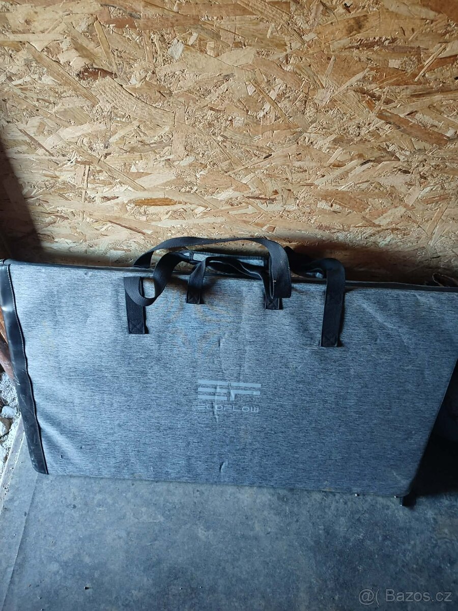 ecoflow solární panel 400W , 9000kč - 2