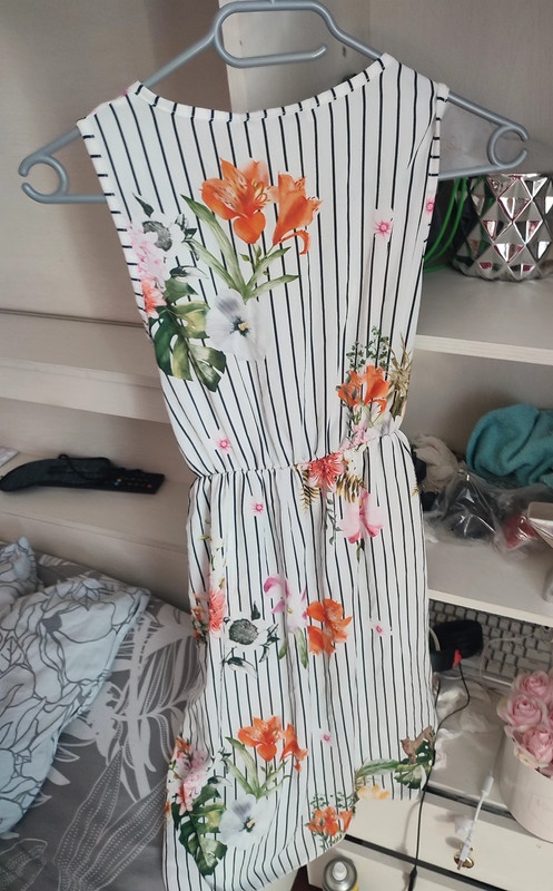 Nové letní šaty vel.36/38 - 2