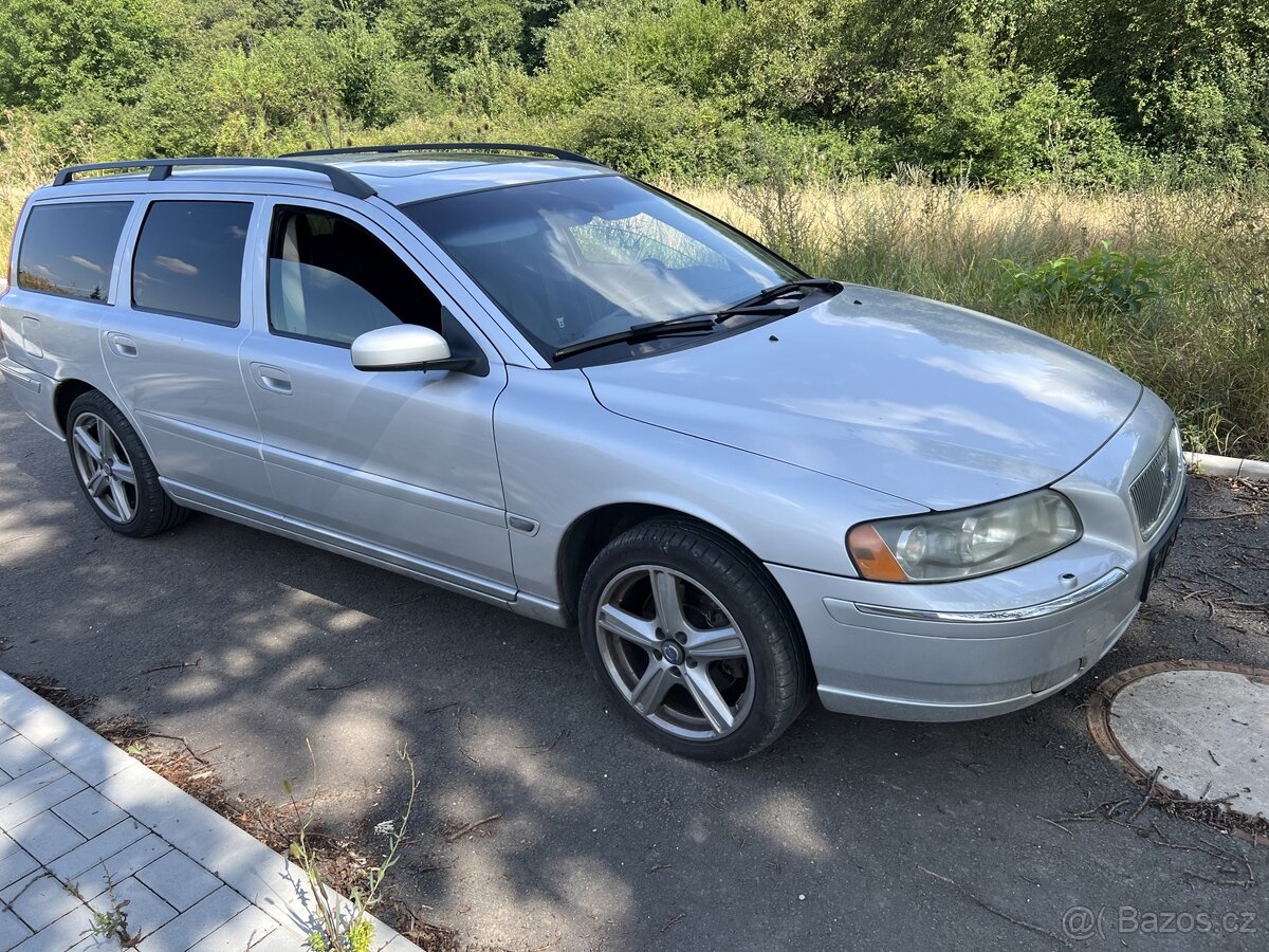 Volvo V70 D5 120kw ND - 2