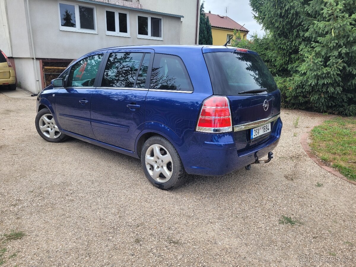 Opel Zafira 1,9 CDTI automat - 2