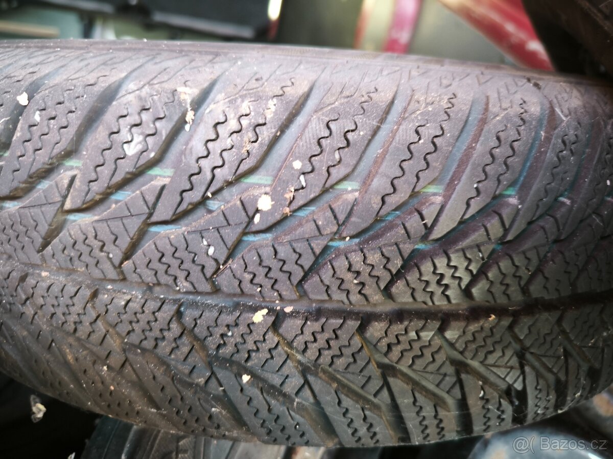 Pneu 165/70r13 - 2