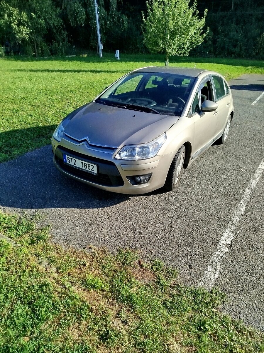 Prodám auto Citroen c4 - 2