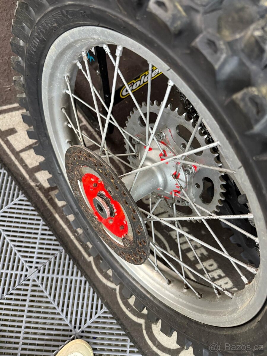 Zadni kolo honda - 2