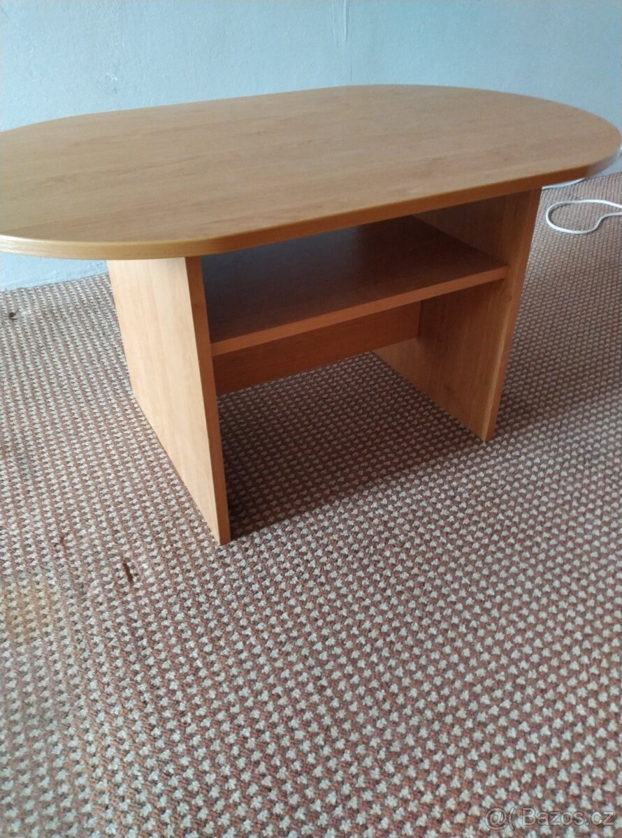 Konferenční stůl - 2