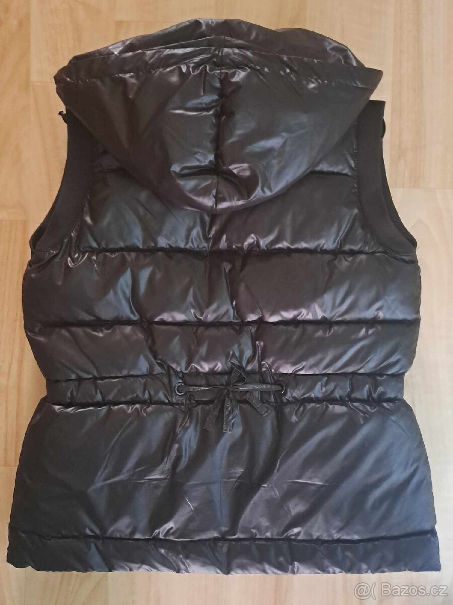 VESTA s kapucí - 2