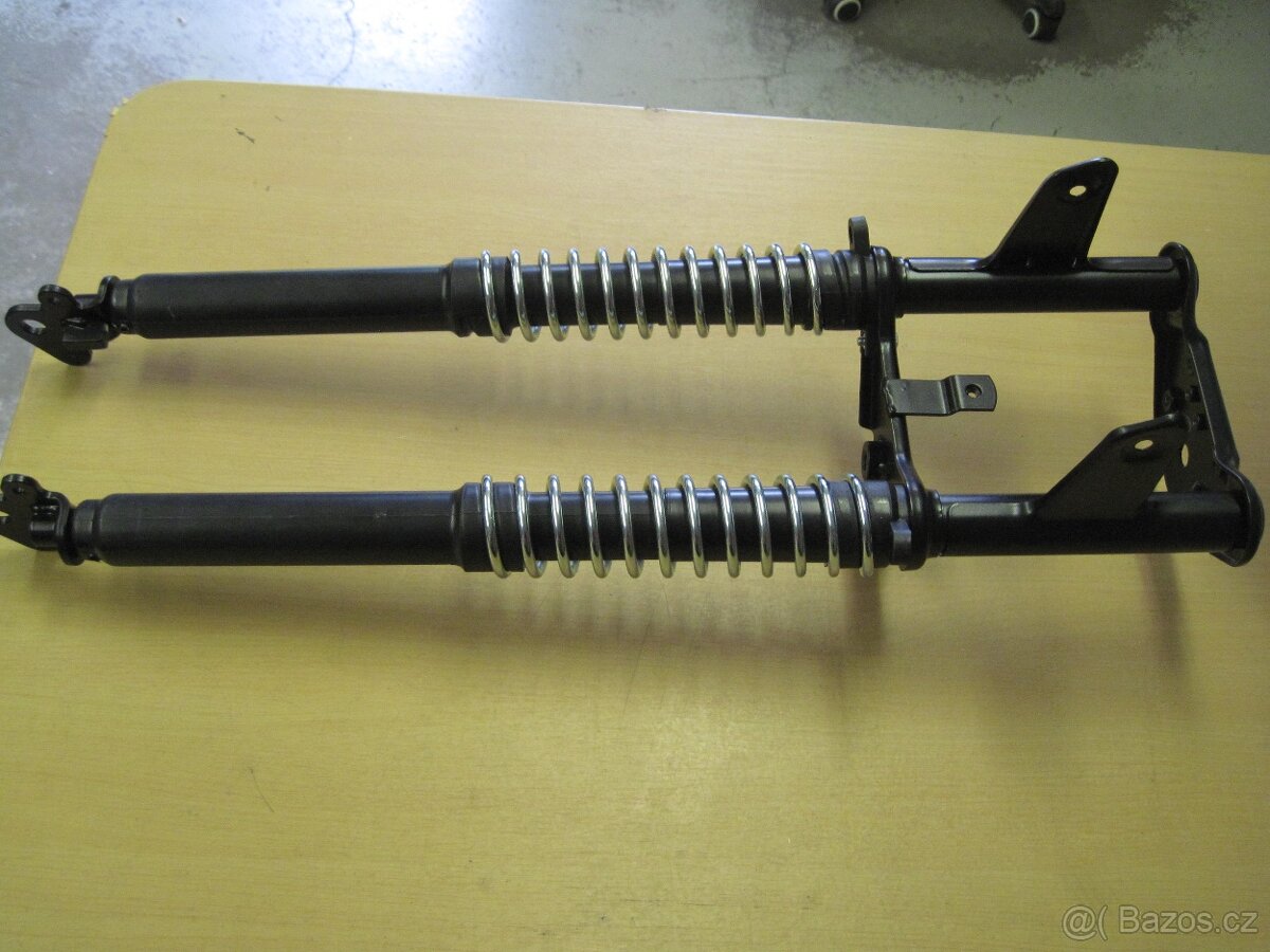 Babeta 210 přední vidlice nová - 2