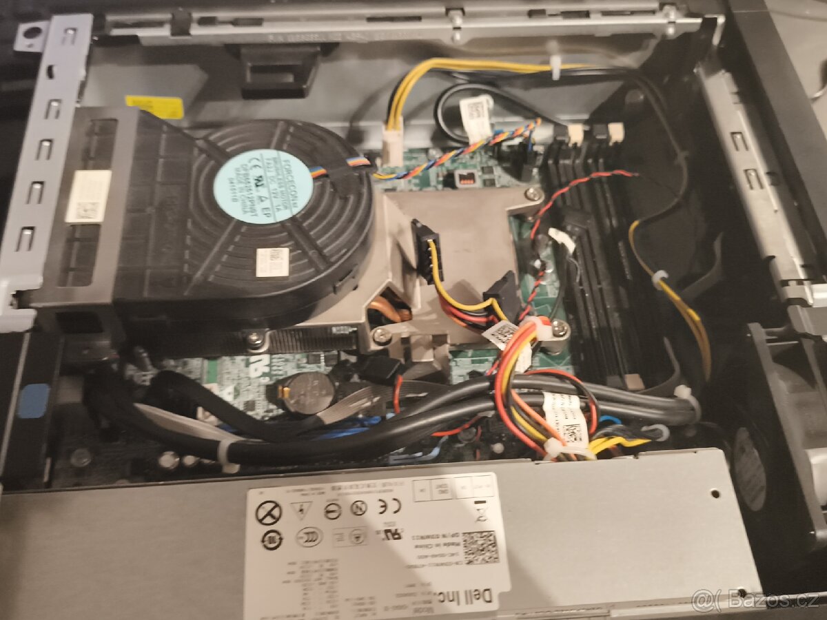 Prodám počítač Dell OptiPlex 790
- 2