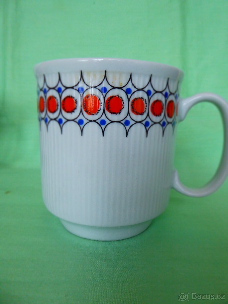 SADA HRNEČKŮ lV - 2