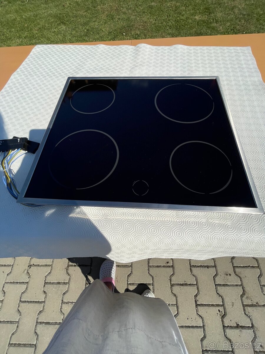 Elektrická varná deska JUNO-Electrolux - 2