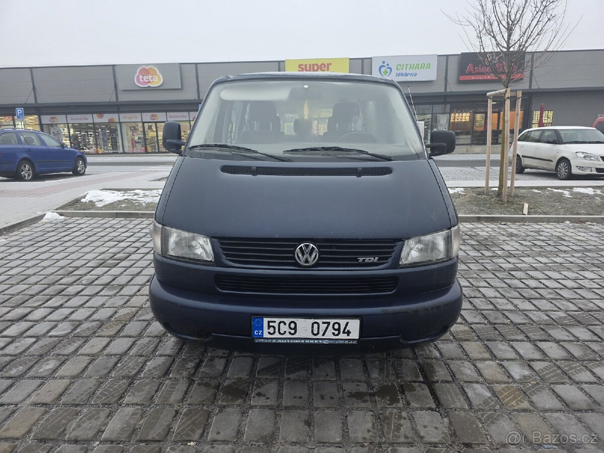 Volkswagen Caravelle - 2