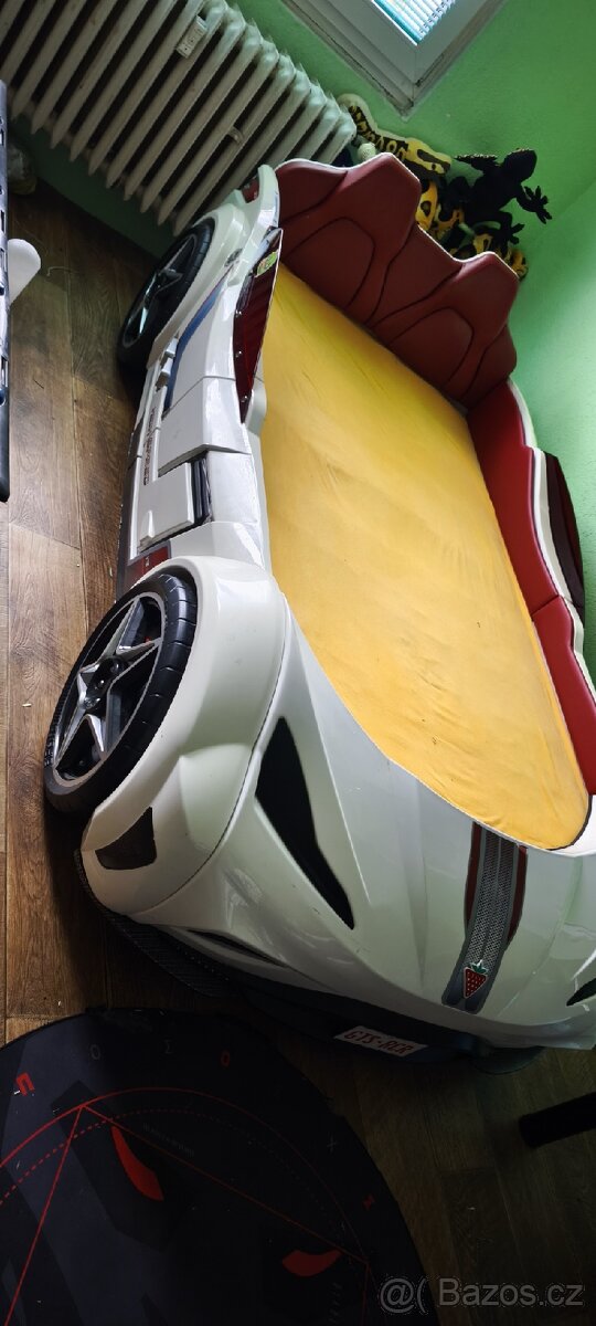 Prodám dětskou postel auto - 2