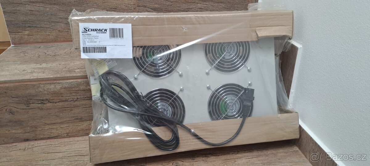 Switche, routery, síťové prvky, ventilátor racku - 2