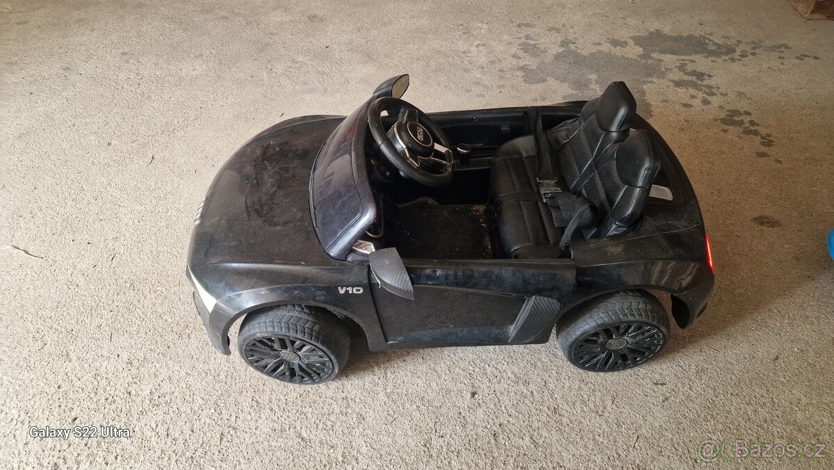 Autíčko Audi - 2