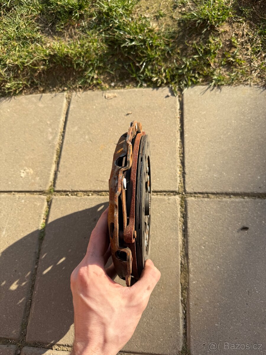 Spojková sada BMW E46 (lamela + přítlačák) - 2