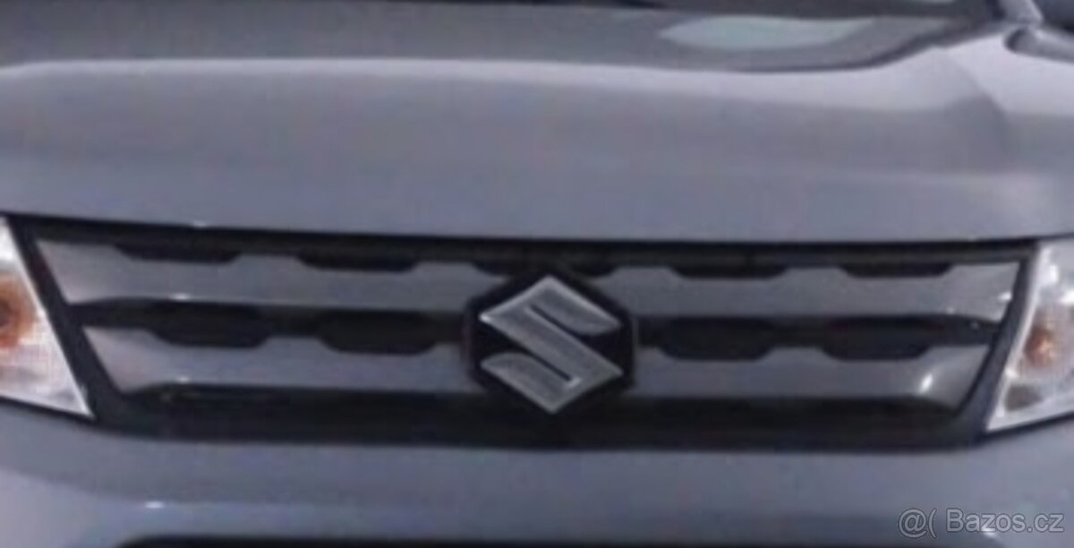 Suzuki Vitara - přední maska - 2