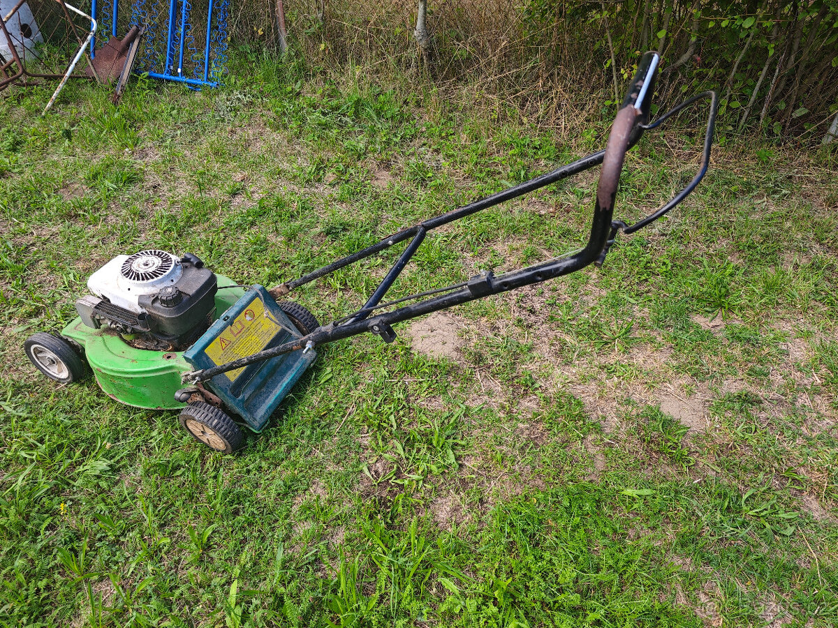 Prodám benzínovou sekačku Golf Germany Prisma 37 - 2