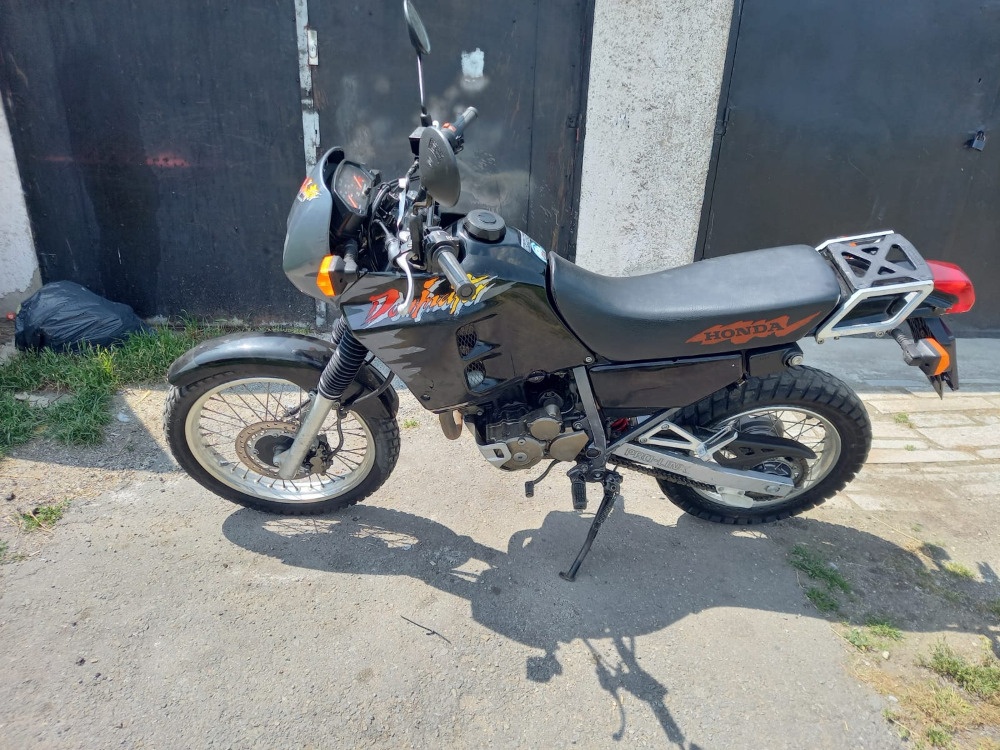 Honda NX 250 Dominátor