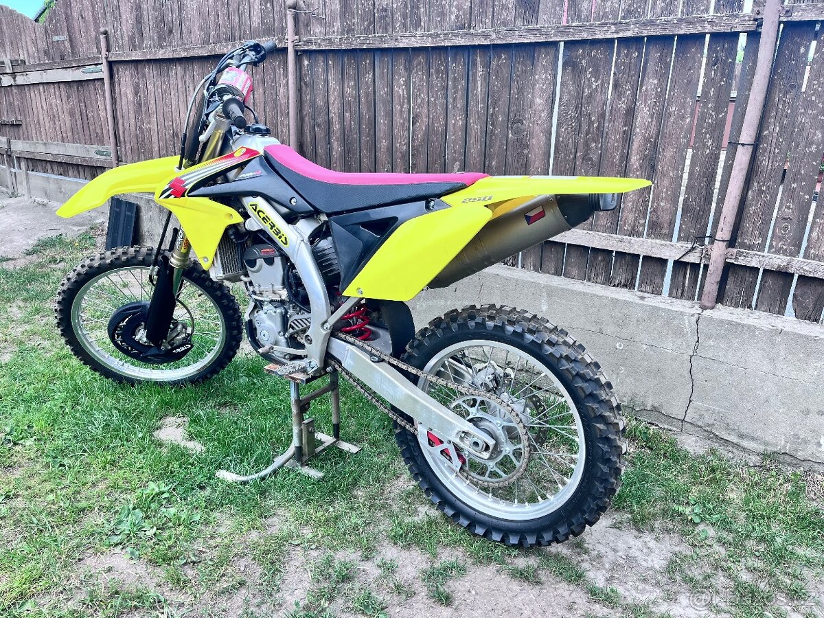 Suzuki rmz 250