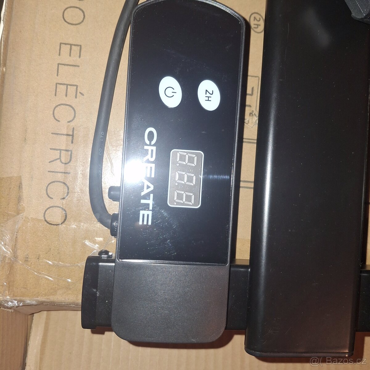 Novy Elektricky radiator černá barva 500W - 2