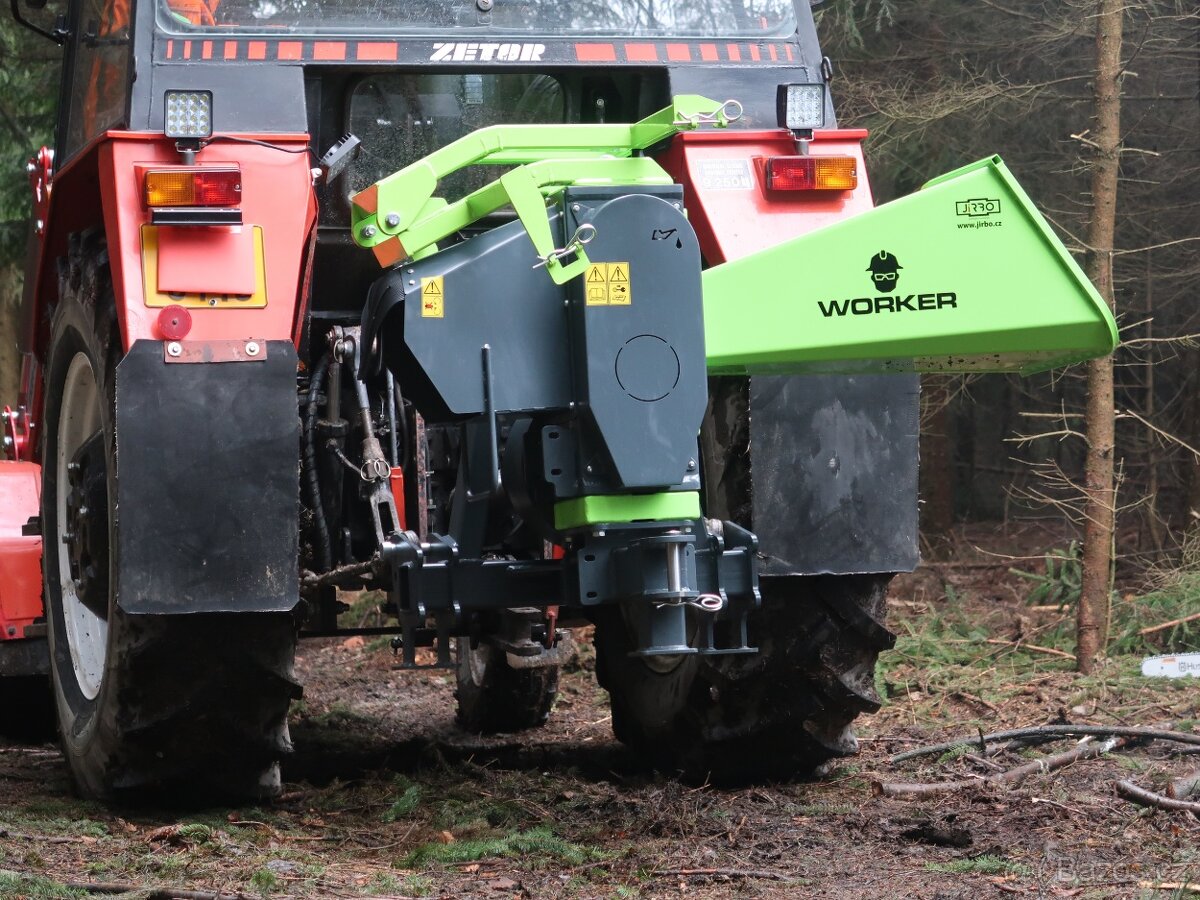 štěpkovac špalíkovač za traktor do120mm - 2