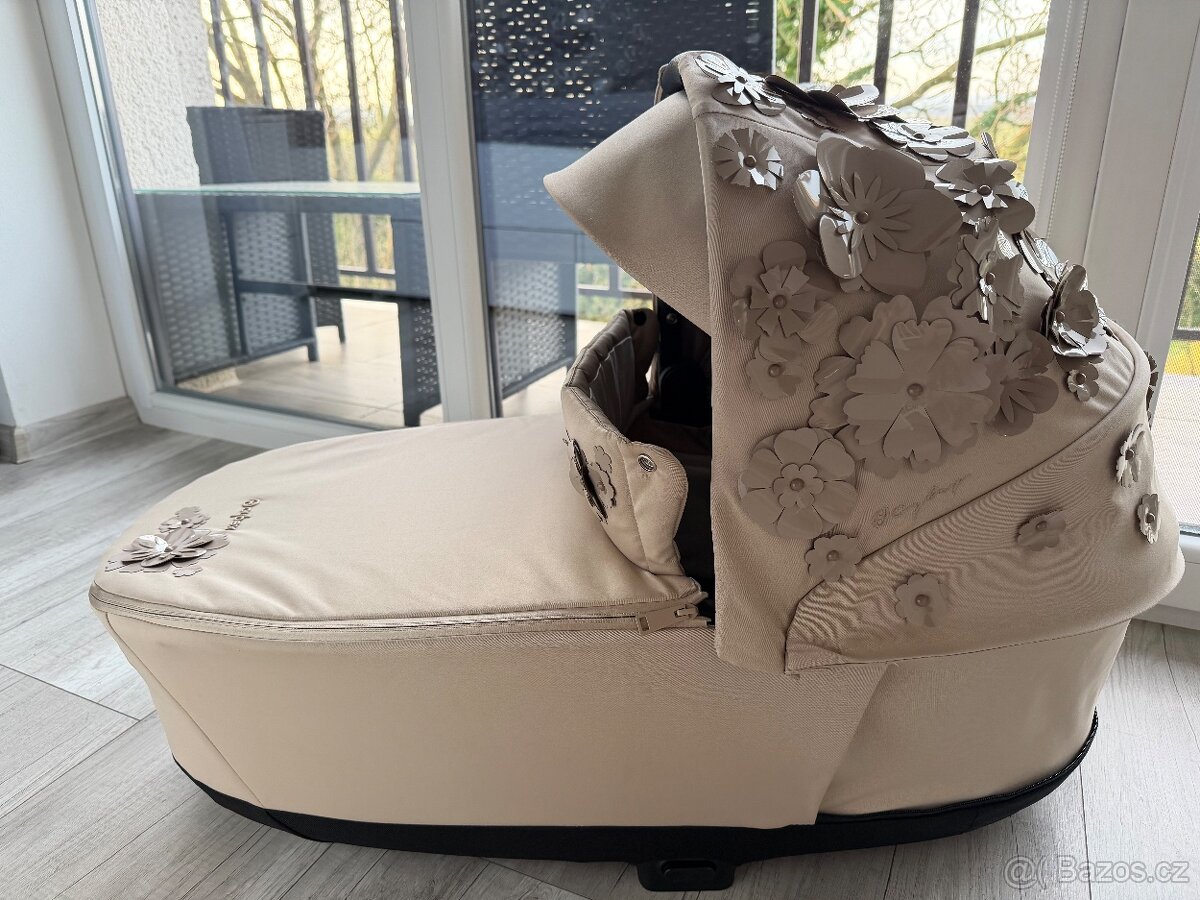 Korba Cybex Priam Flowers - 2