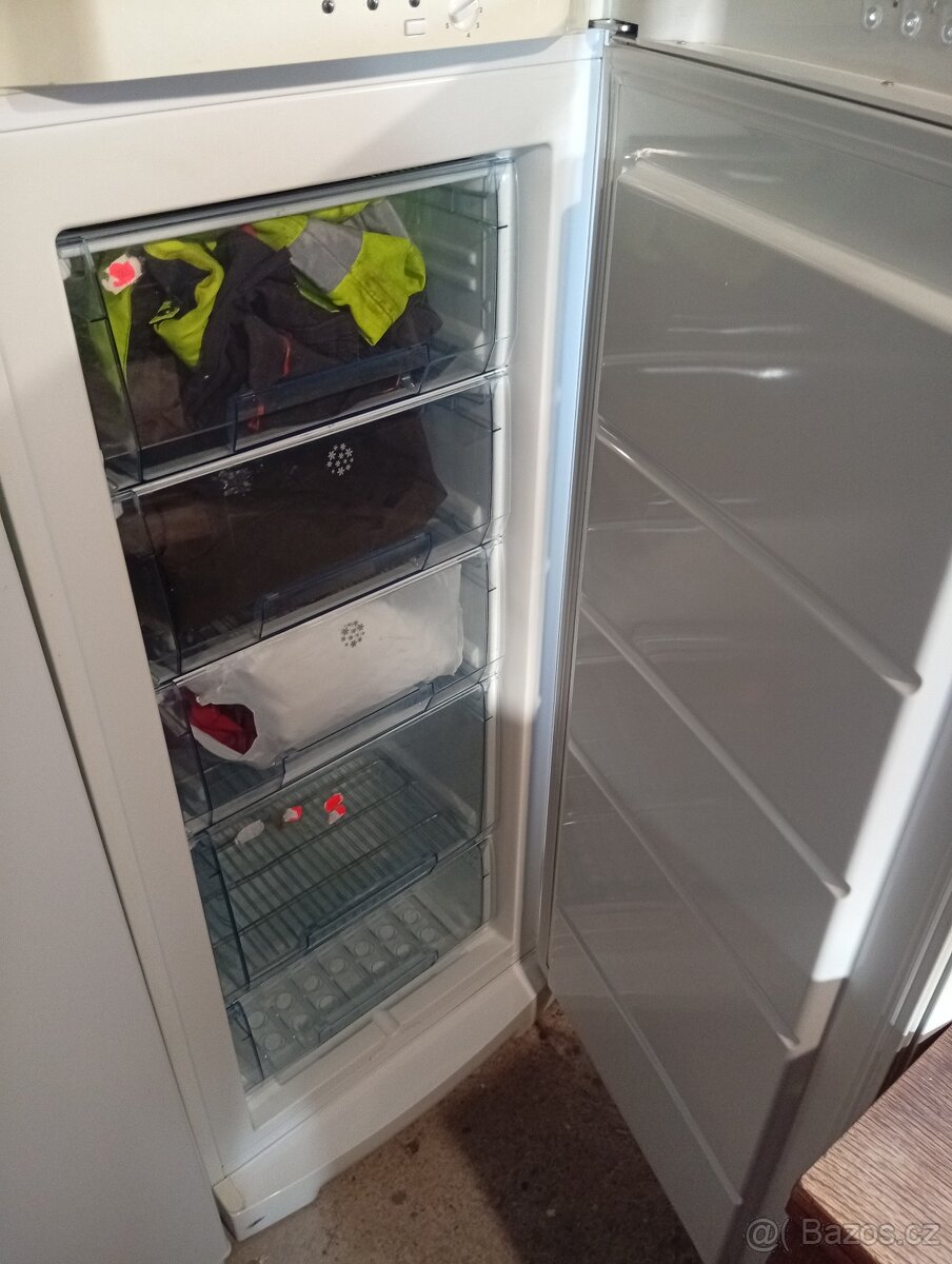 Lednička a mrazak - 2