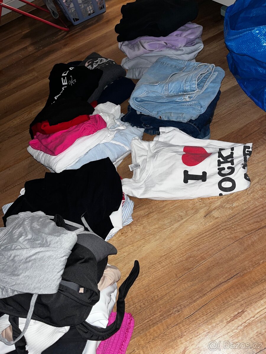 Dámské oblečení - 2