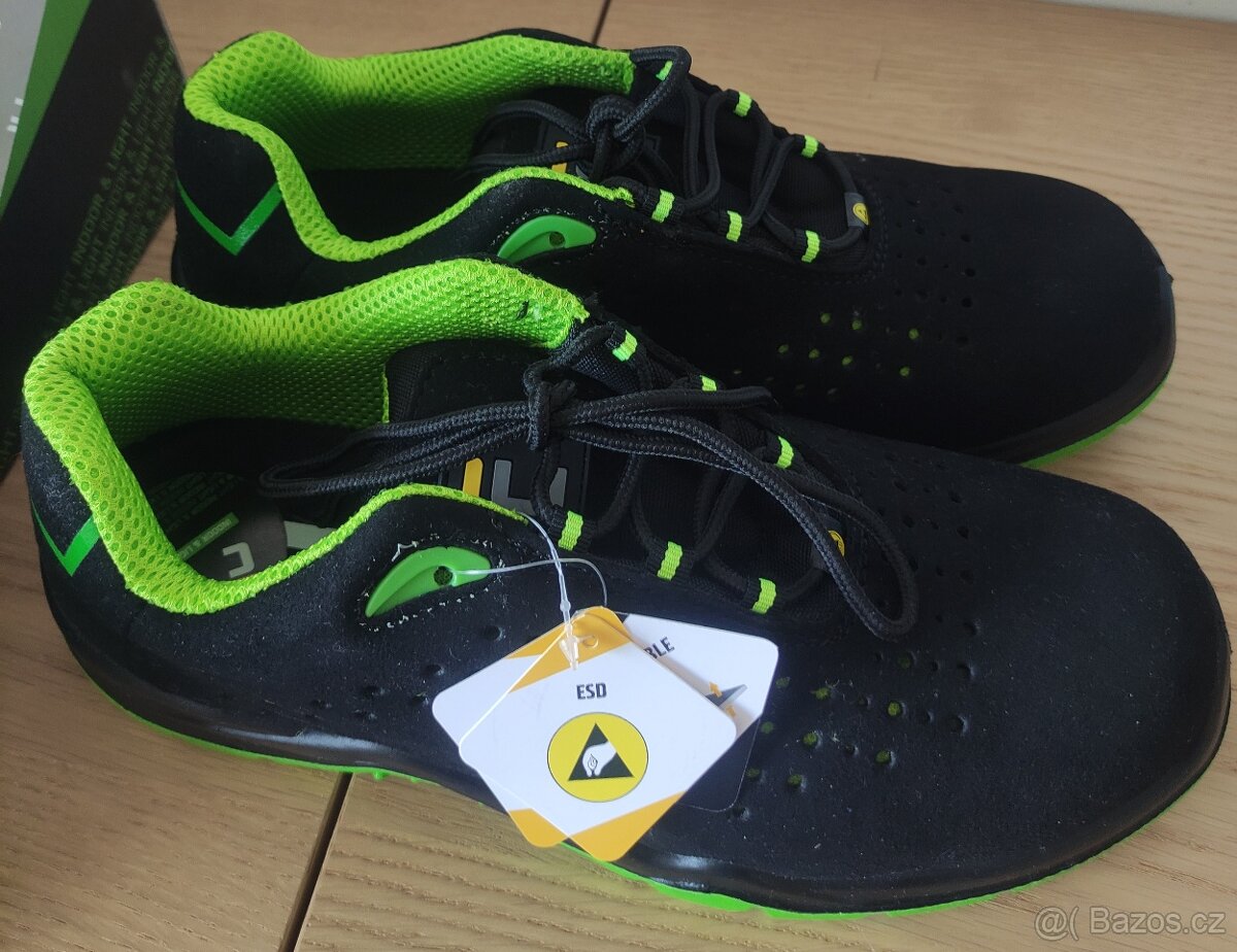 Pracovní obuv. - 2