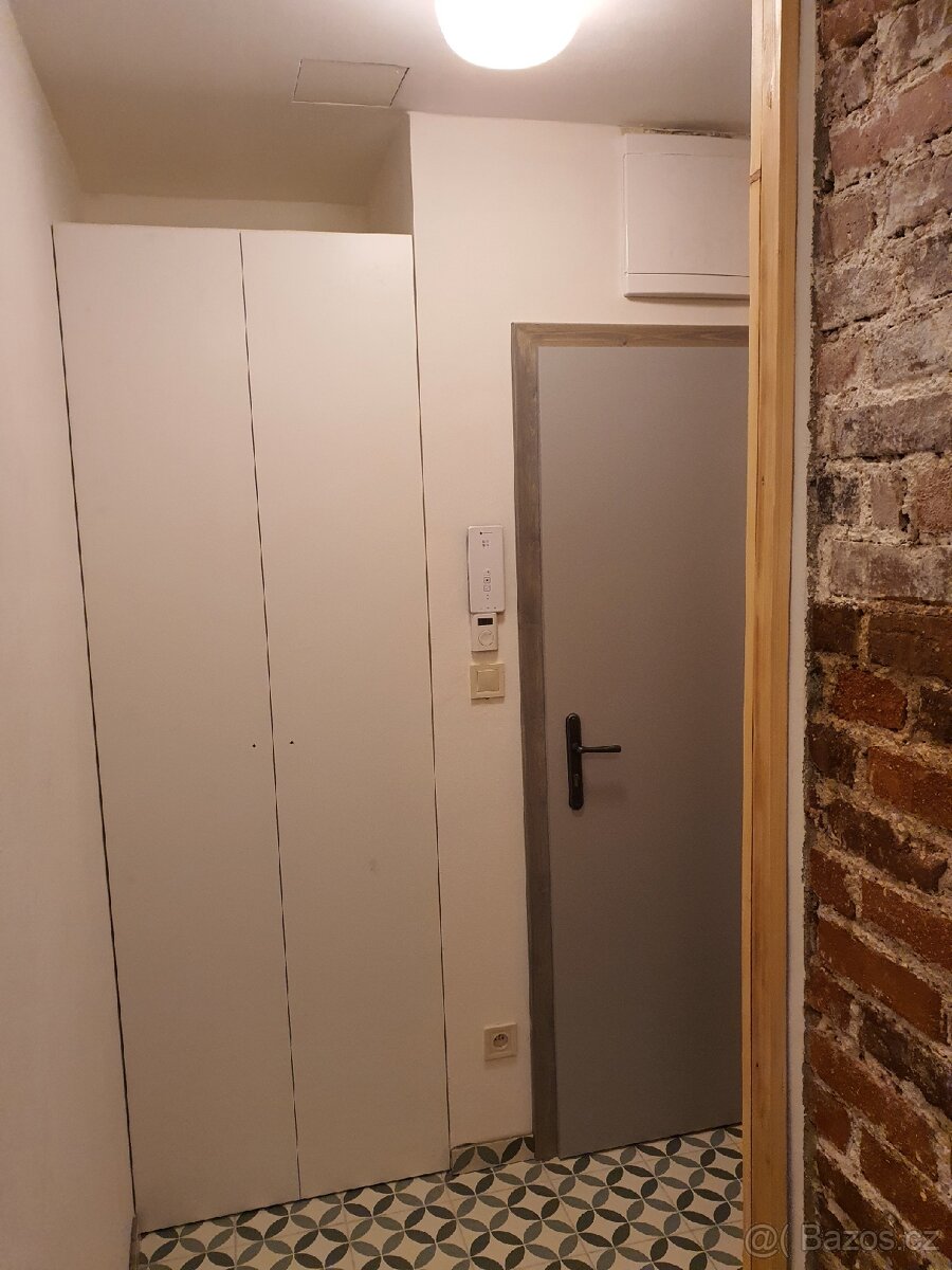 Pronajem bytu 3kk JH - 2