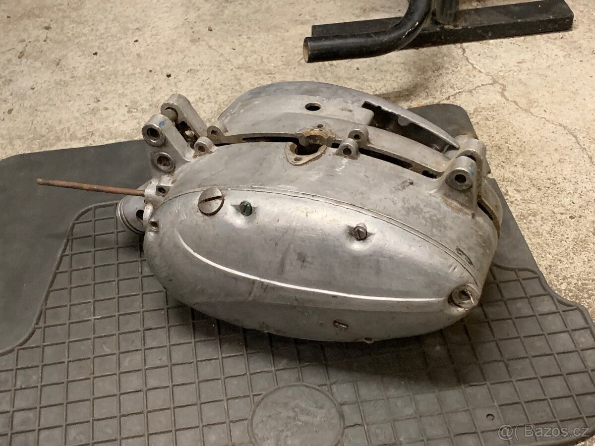 Nekompletní motor Jawa 50 Pionýr - 2