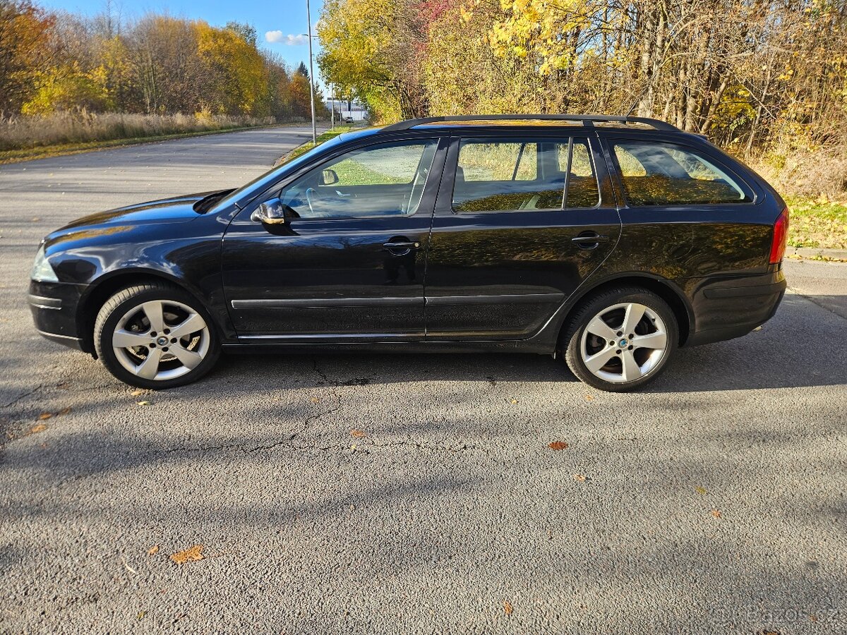 Škoda Octavia 2.0 fsi kombi Elegance - 2