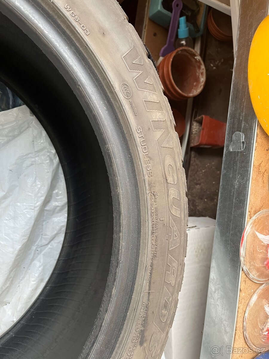 Zimní pneu 225/45/17 94V - 2