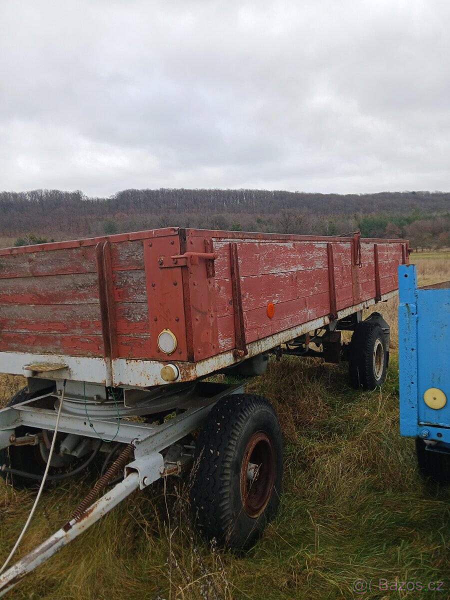 Přívěs traktorovy sklápěcí - 2