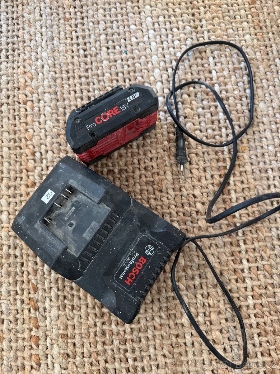 Bosch Akumulátor / baterka 4Ah - 2