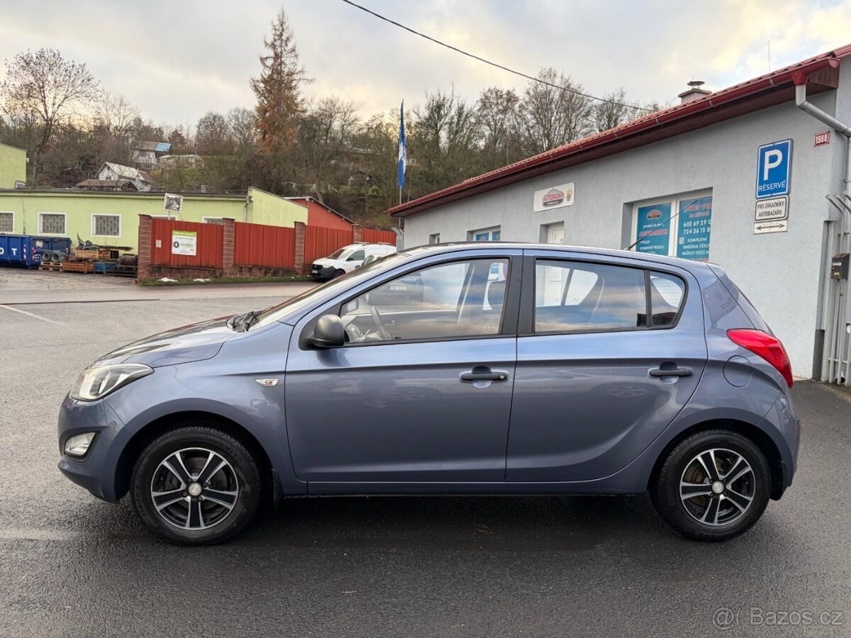 Hyundai i20, 1,2 63kW, SERVISKA - 2