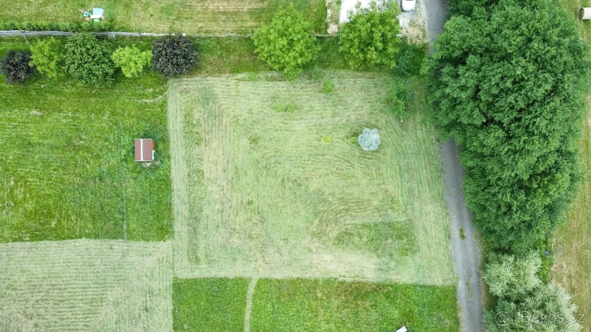 Prodám stavební pozemek 959m2 - 2