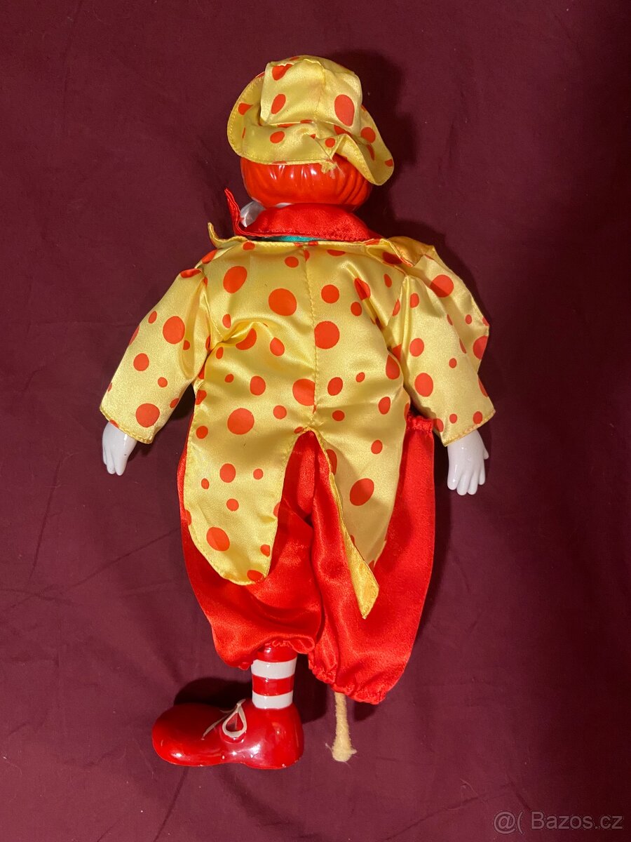 Prokletá porcelánová panenka klauna - 2