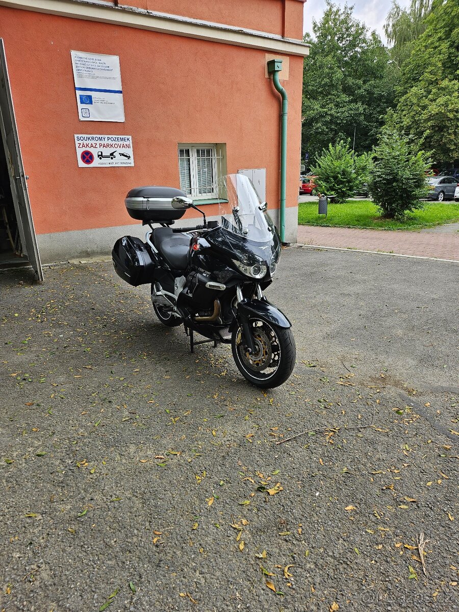 Moto Guzzi Norge 1200 - 2