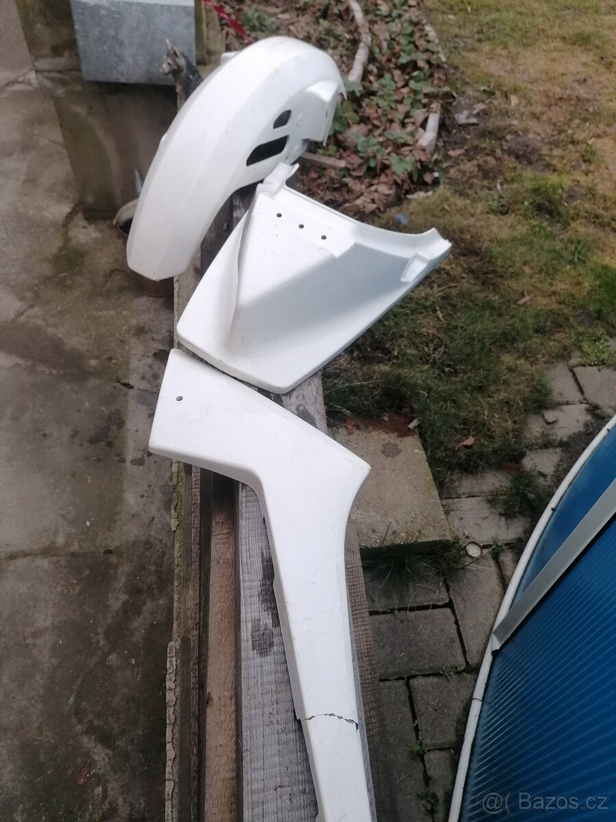 Plasty Yamaha xs 400 - 2