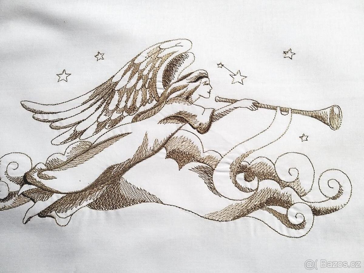 VYŠÍVANÝ POLŠTÁŘEK - ANDĚL - ANDĚLKA - 2