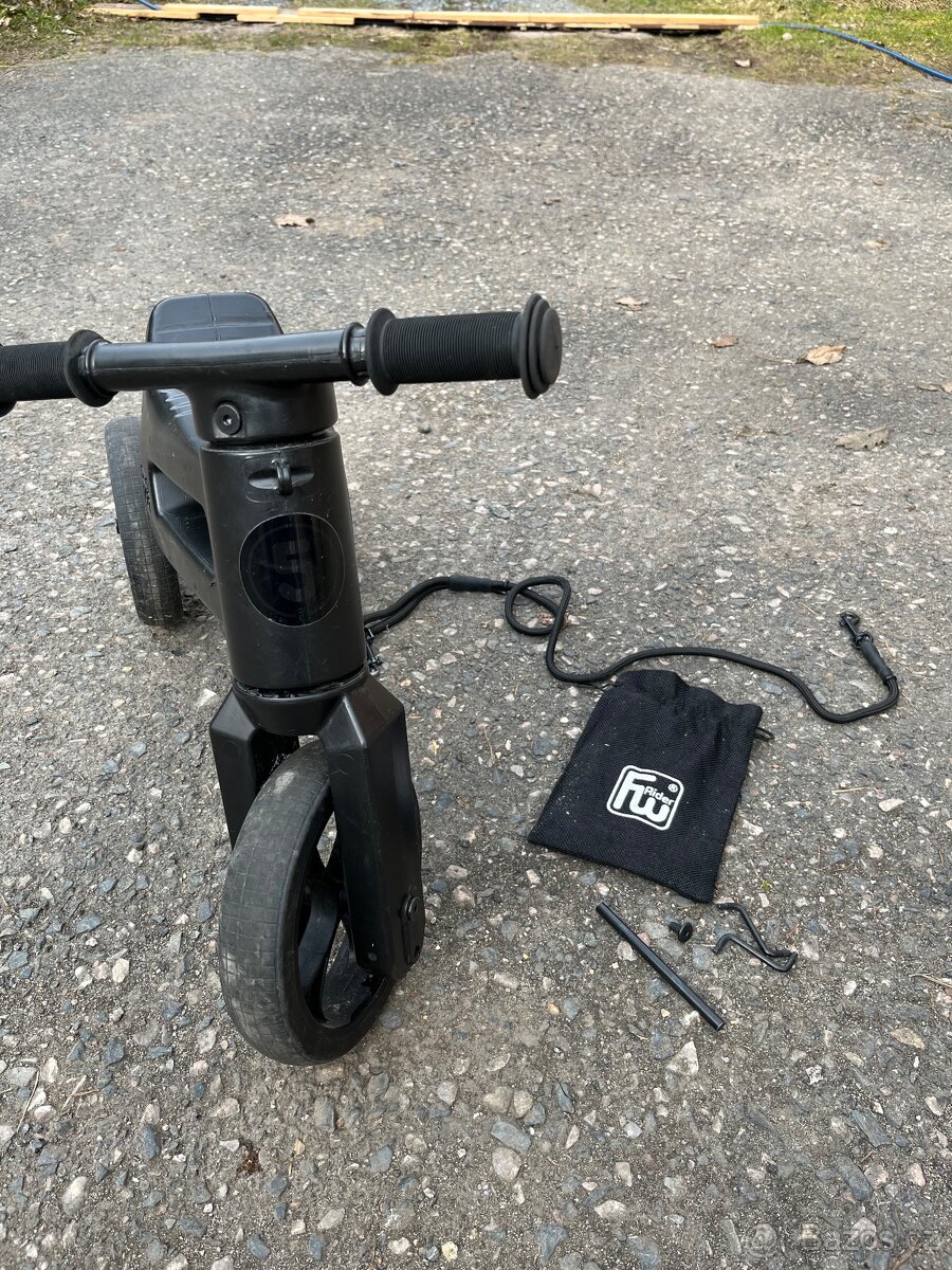 Černé odrážedlo Funny Wheels + příslušenství - 2