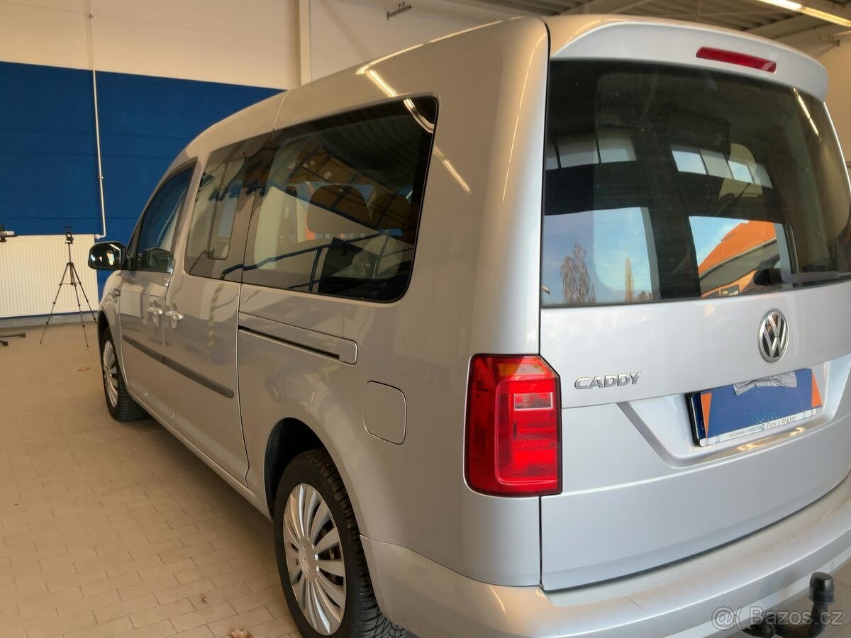 VW Caddy Maxi 2.0TDI 7.míst,tažné,serviska,2015 - 2
